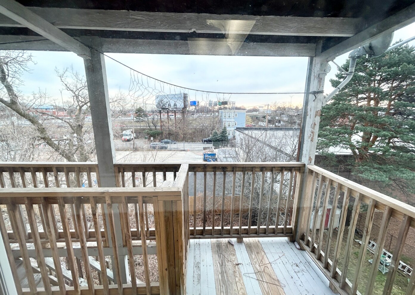 Building Photo - 107 Buttonwood St