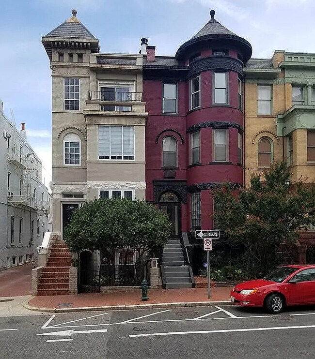 Building Photo - 2119 N St NW