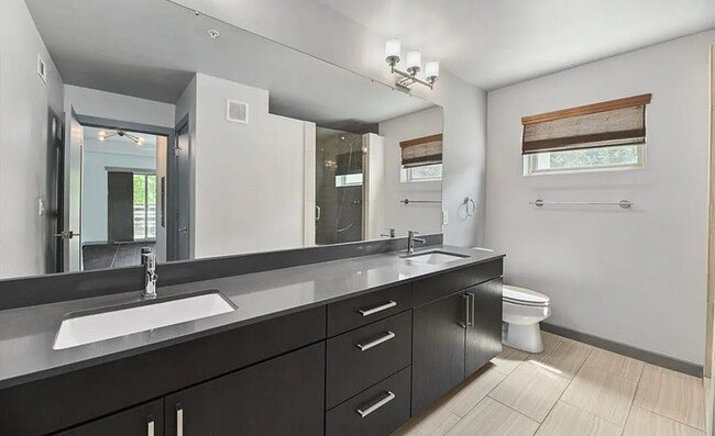 Building Photo - 3600 S Lamar Blvd