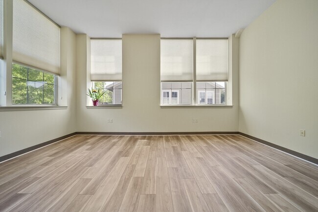 Building Photo - 24 Cobblestone Ln