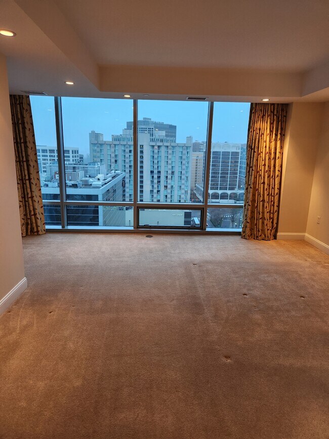 Building Photo - Turnberry