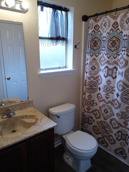 Building Photo - 6702 Everhart Rd