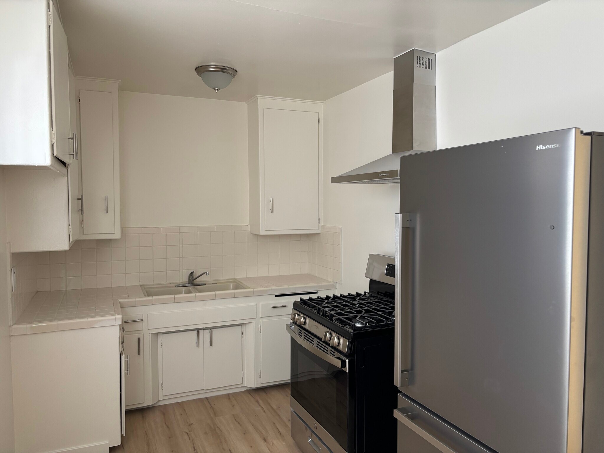 Building Photo - 2815 1/2 Folsom St.