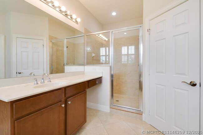 Building Photo - 4644 Cadiz Cir