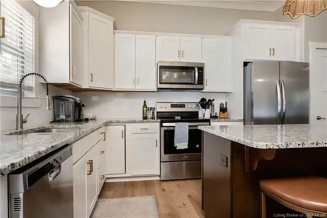 Building Photo - 5714 Sugar Berry Ln