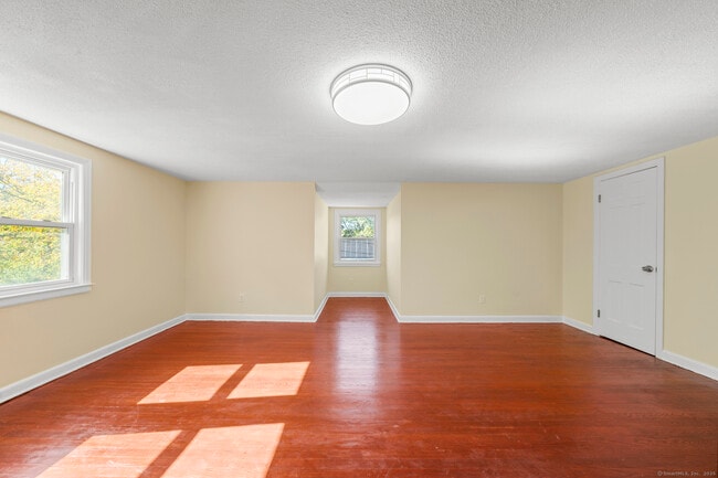 Building Photo - 20 Rosina Rd