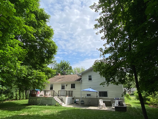 Building Photo - 191 Potter Rd