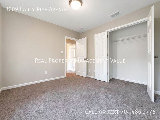 Building Photo - 3009 Early Rise Ave