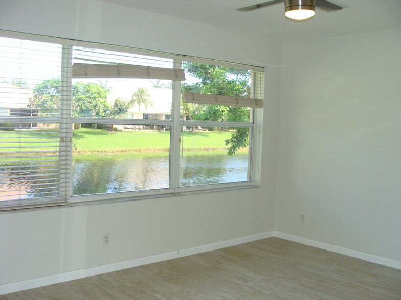 Building Photo - 369 W Coral Trace Cir