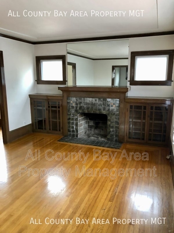 Building Photo - 623 62nd St