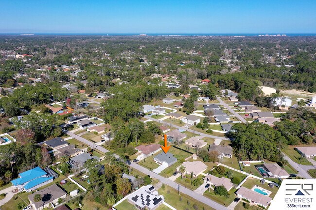 Building Photo - 18 Bressler Ln
