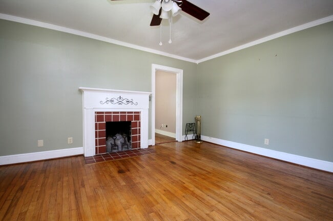 Building Photo - 2715 Thornton Cir SW