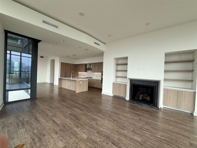 Building Photo - 2525 Turtle Creek Blvd