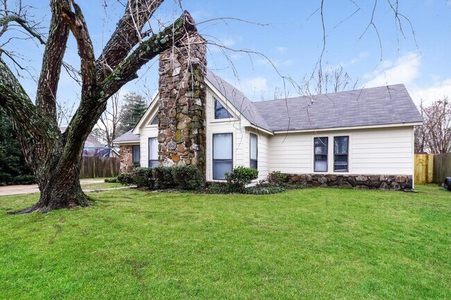 Building Photo - 6628 Birch Run Ln