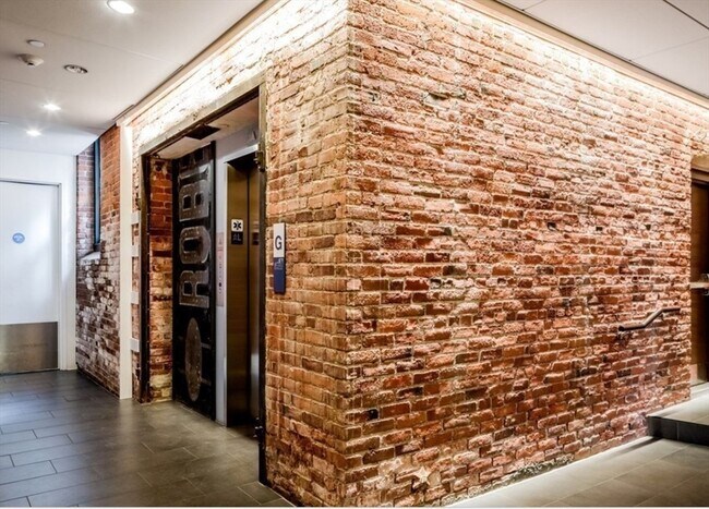 Building Photo - 63 Melcher St