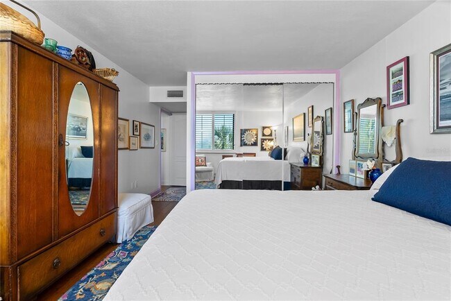 Building Photo - 644 Island Way