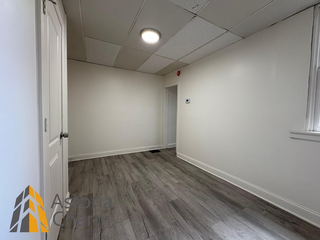 Building Photo - Updated 4 BR Home with Spacious Yard & Pre...