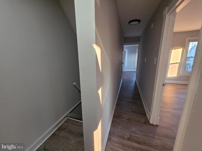 Building Photo - 110 N 4th St.