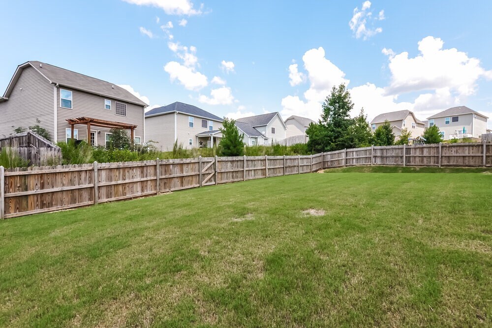 Building Photo - 716 McCarthy Dr
