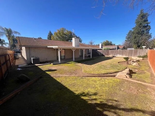 Building Photo - 4150 W Menlo Ave