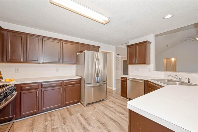 Building Photo - 14410 Cypress Meadow Dr