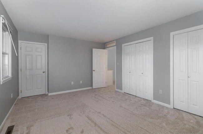 Building Photo - 57 Nottingham Dr