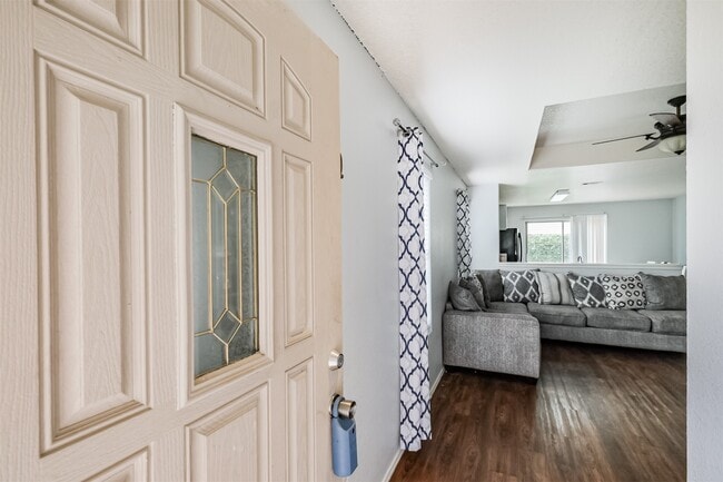 Building Photo - 16530 Peyton Ridge Cir