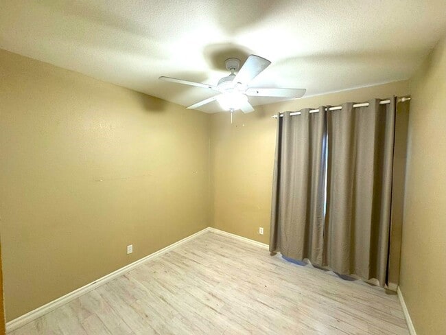 Building Photo - Beautiful Single Story House - OVERSIZED lot in the sought after Vail Ranch Community right in th...