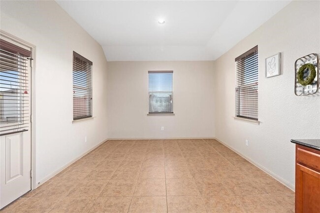 Building Photo - 2886 Aurelia Ln