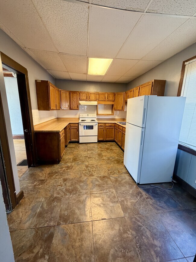 Building Photo - 98 Pierpont St