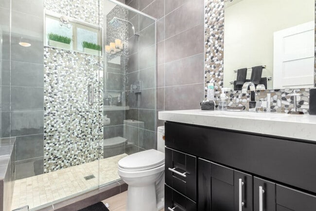 Building Photo - PHX Retreat  2 Bedroom 2 Bath Home in Hist...