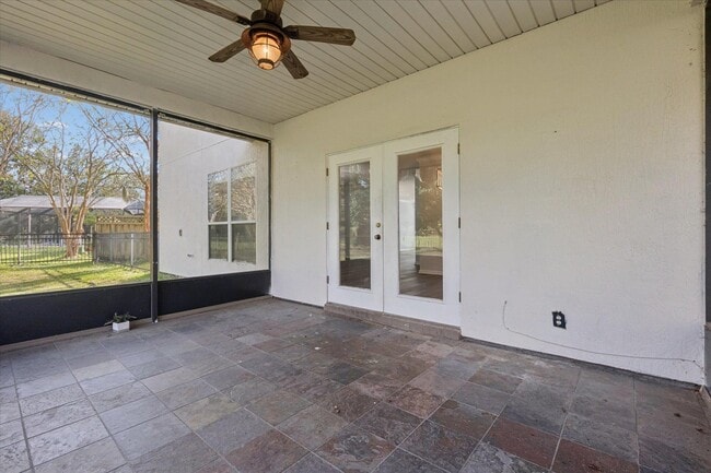 Building Photo - 140 Corral Cir