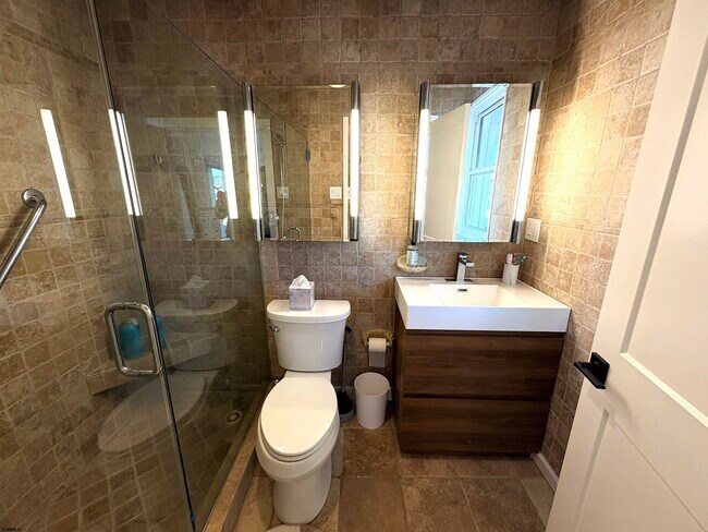 Building Photo - 6 N Jasper Ave