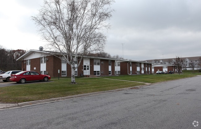 Building Photo - Forestview Apartments