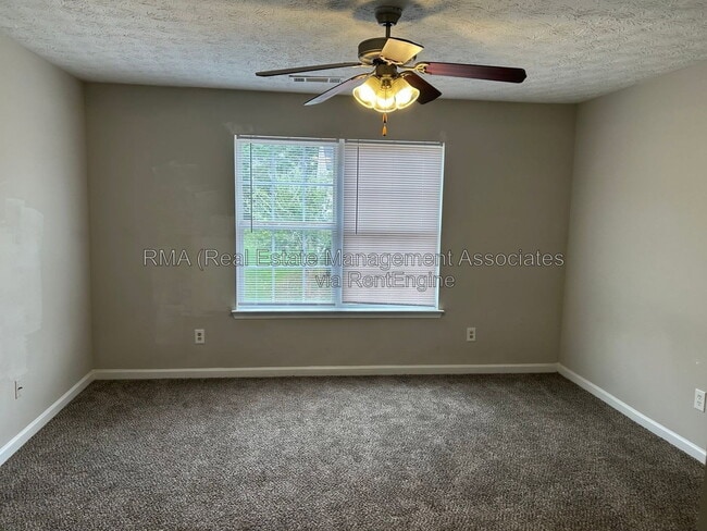 Building Photo - 1749 Carrington Dr