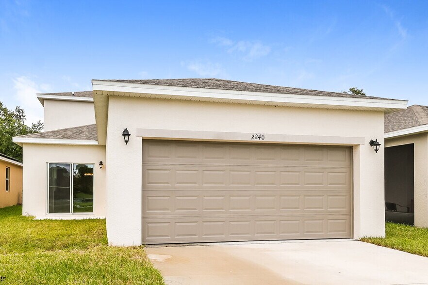 Building Photo - 2240 Grasmere View Pkwy N