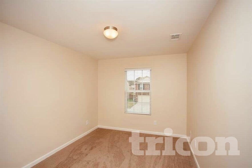 Building Photo - 1021 Patmore Ln