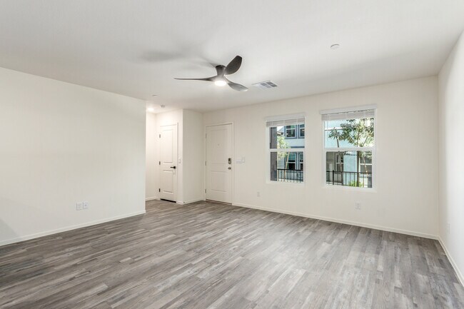 Building Photo - 7372 Raimee Brk St