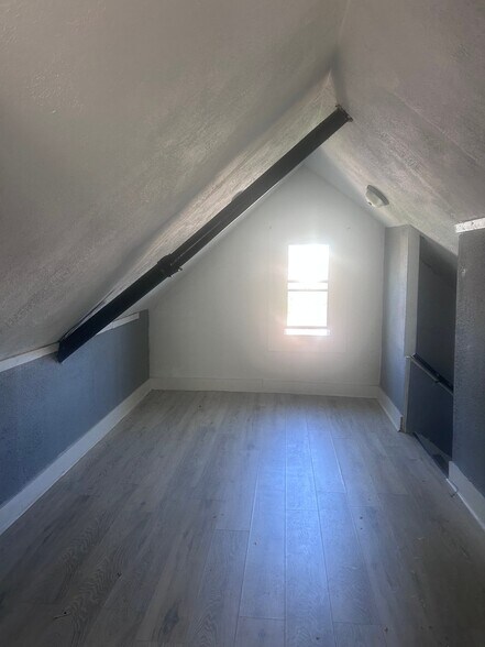 Building Photo - 9901 Stoughton Ave