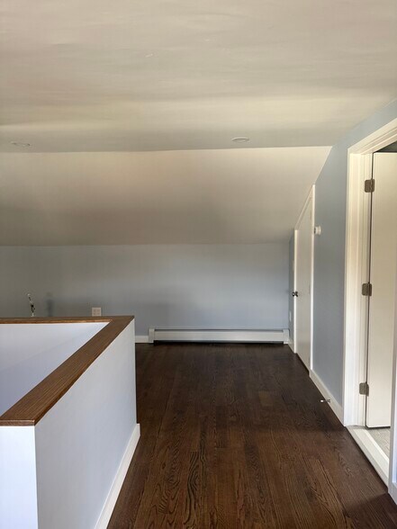 Building Photo - 33 Rosegarden St