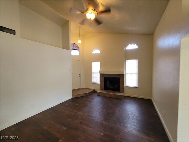 Building Photo - 372 Rushing Creek Ct
