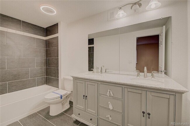 Building Photo - 11475 Helena St