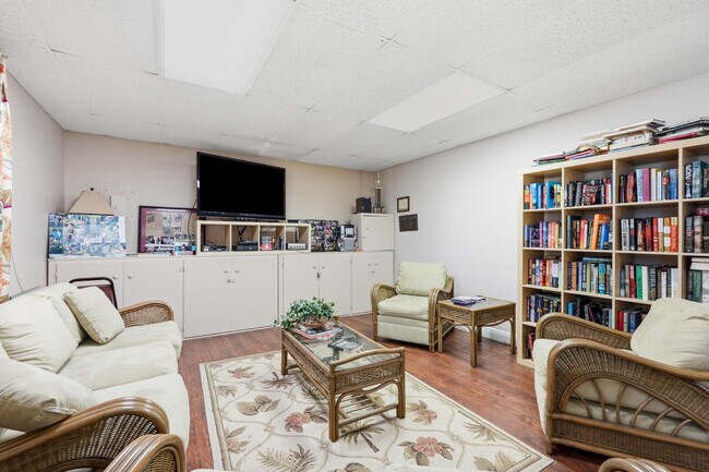 Building Photo - 367 S Federal Hwy