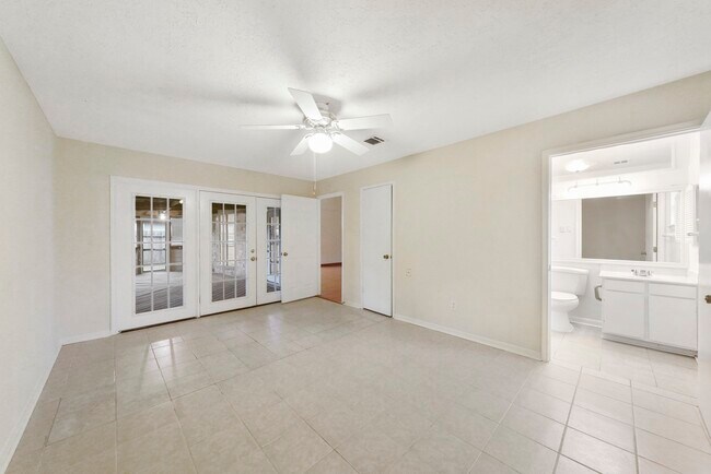 Building Photo - 16727 Royal Mile Ln