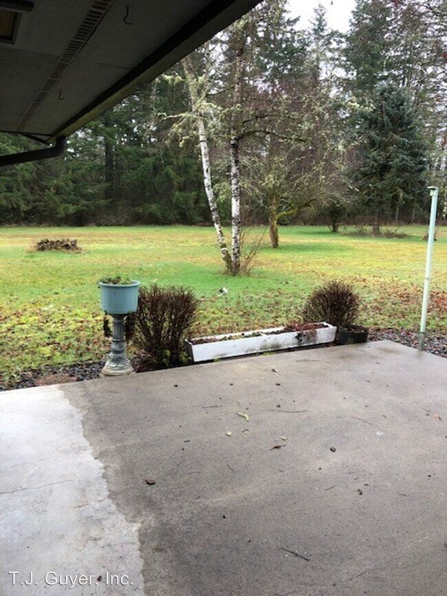 Building Photo - 377 E Forest Napavine Rd