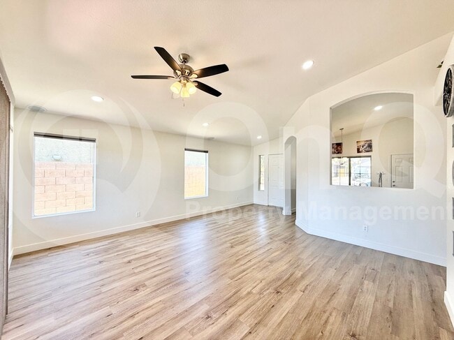 Building Photo - 14917 W Lamoille Dr