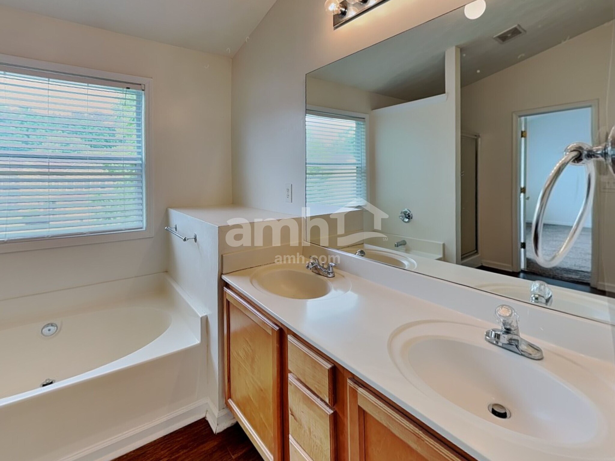 Building Photo - 4305 Windale Dr NW