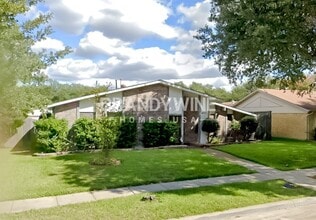 Building Photo - 4426 Mint Dr