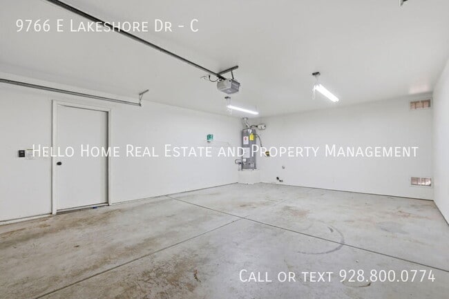 Building Photo - 9766 E Lakeshore Dr