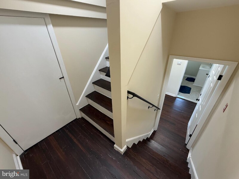 Building Photo - 1210 Eldridge Ave